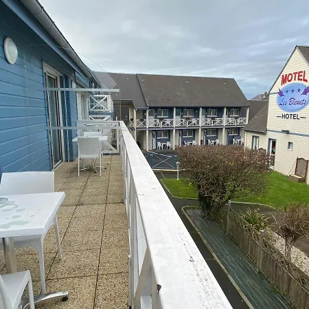 Hotel Contact - Les Bleuets & La Rivière-Saint-Sauveur