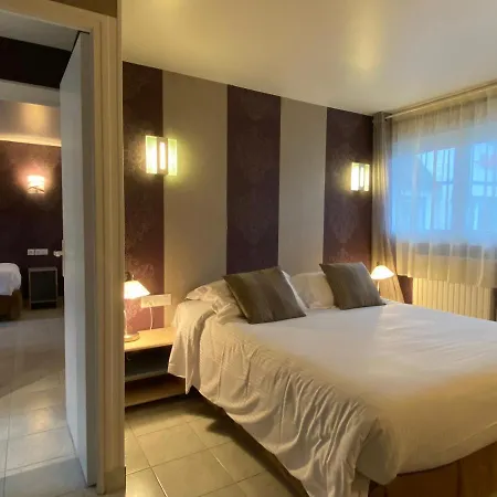 Contact - Les Bleuets & Hotel La Rivière-Saint-Sauveur