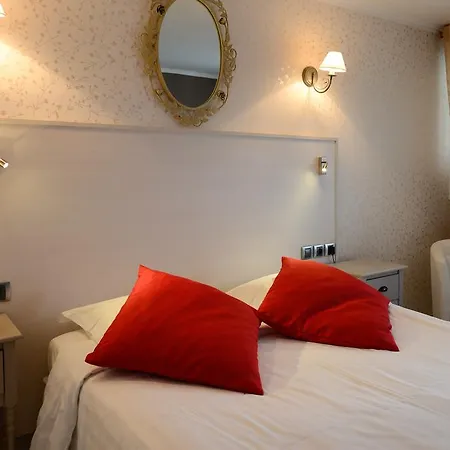 Contact - Les Bleuets Hotel